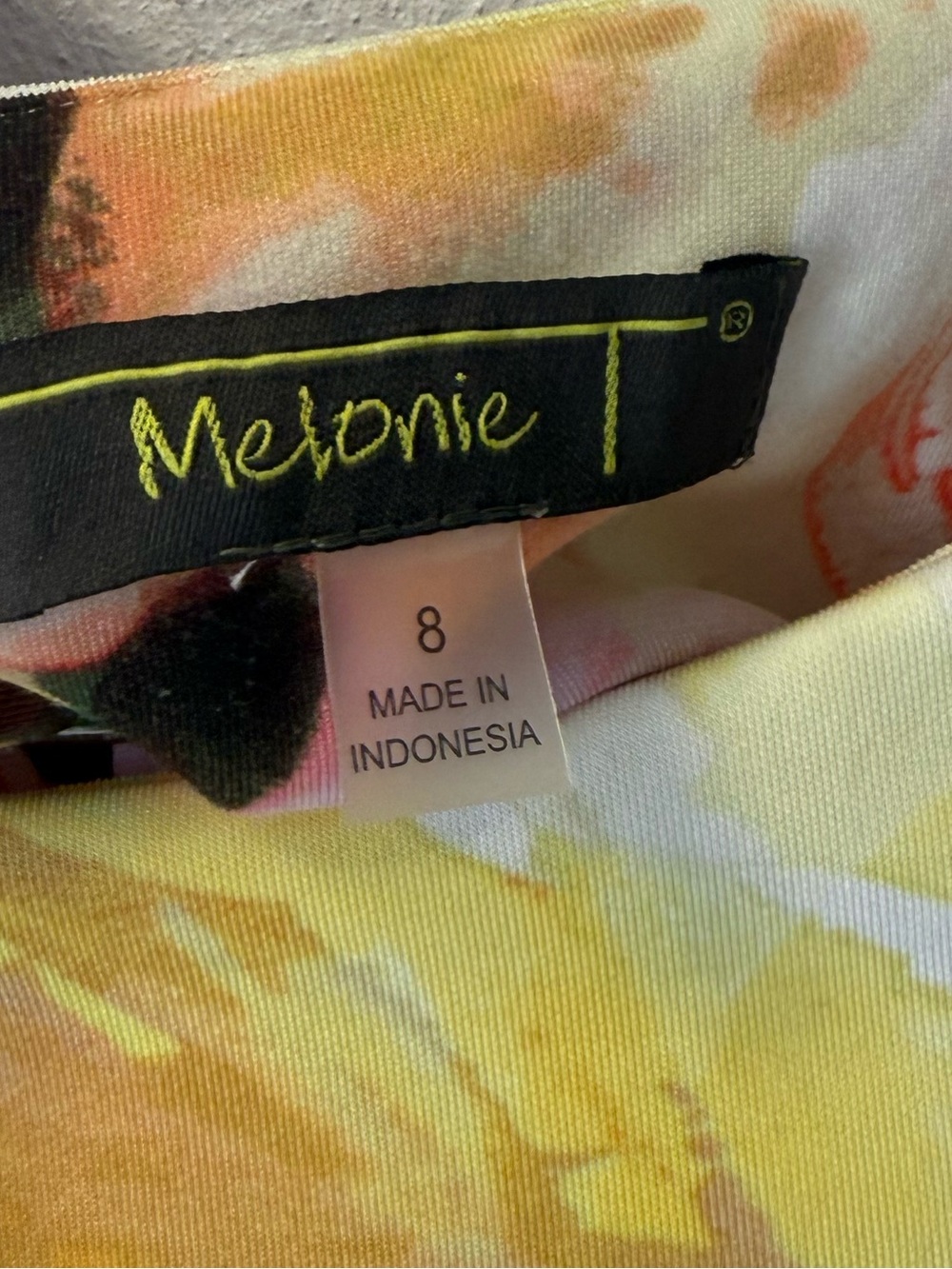 Floral Ring Detail Side Cutout Sheath Dress Tropical Watercolor Pink Yellow Sz 8 - Picture 6 of 7